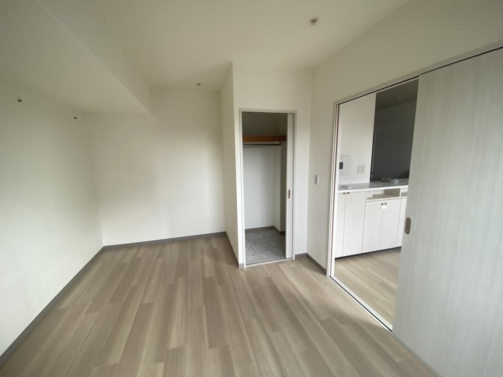 �y���ԁE���r���O�z�@