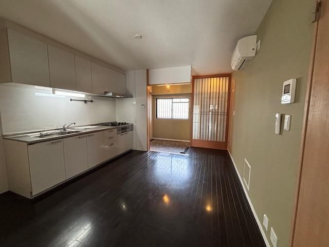 �y���ԁE���r���O�z�@